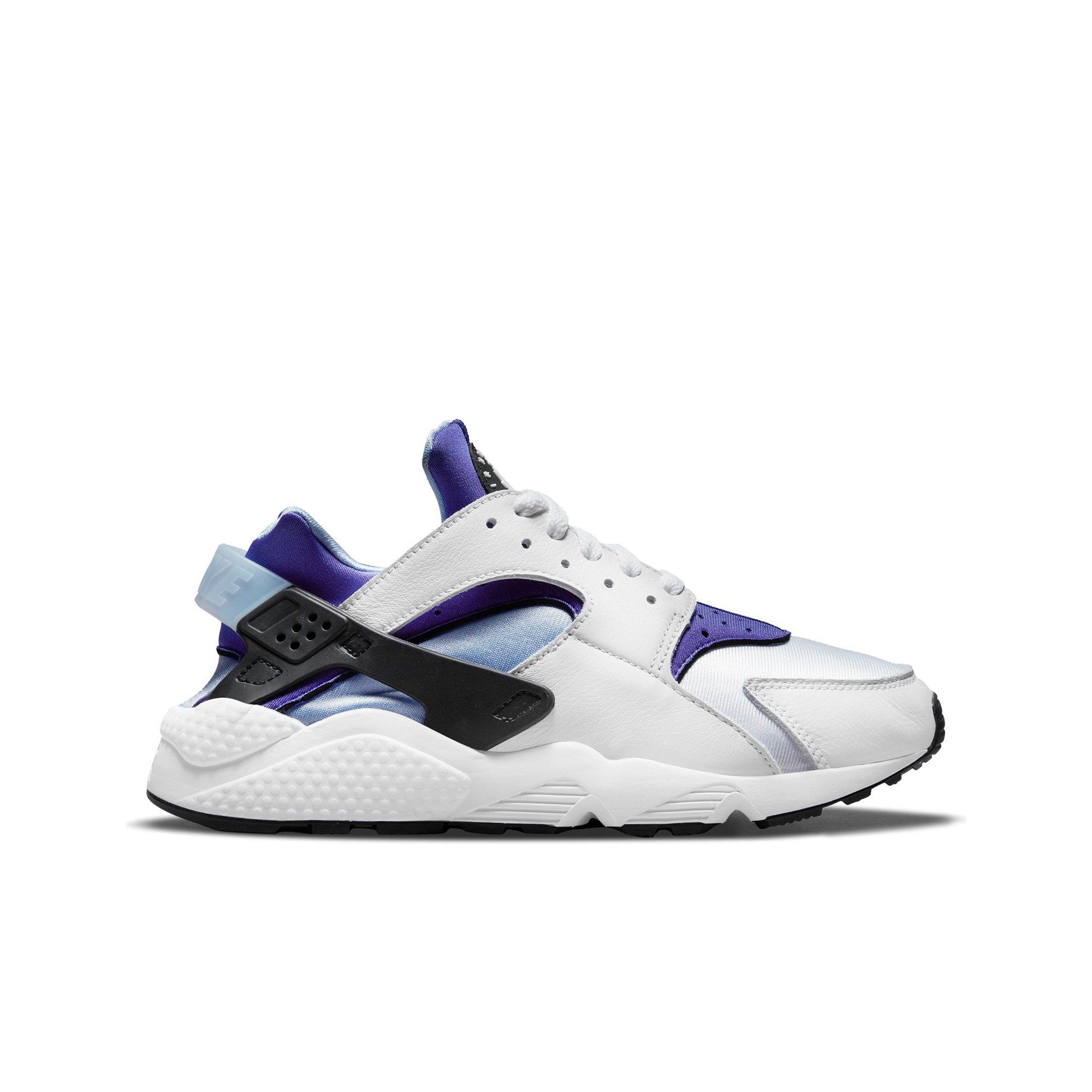 Nike shoes huarache black and white deals